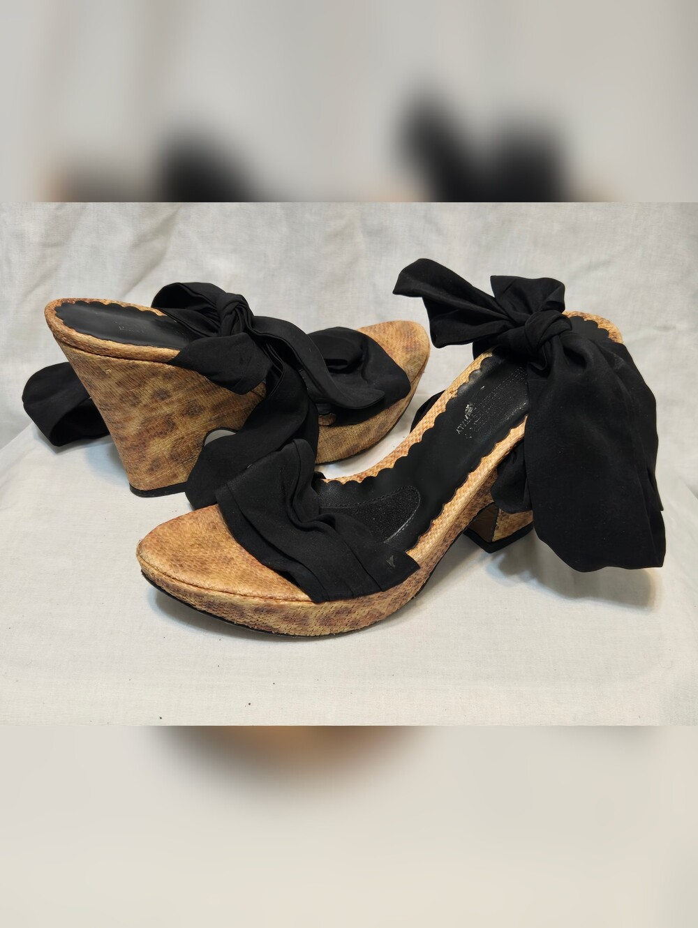 Donald Pliner Couture Womens Sz 6 Black Strappy Ankle Wrap Wedge Shoes